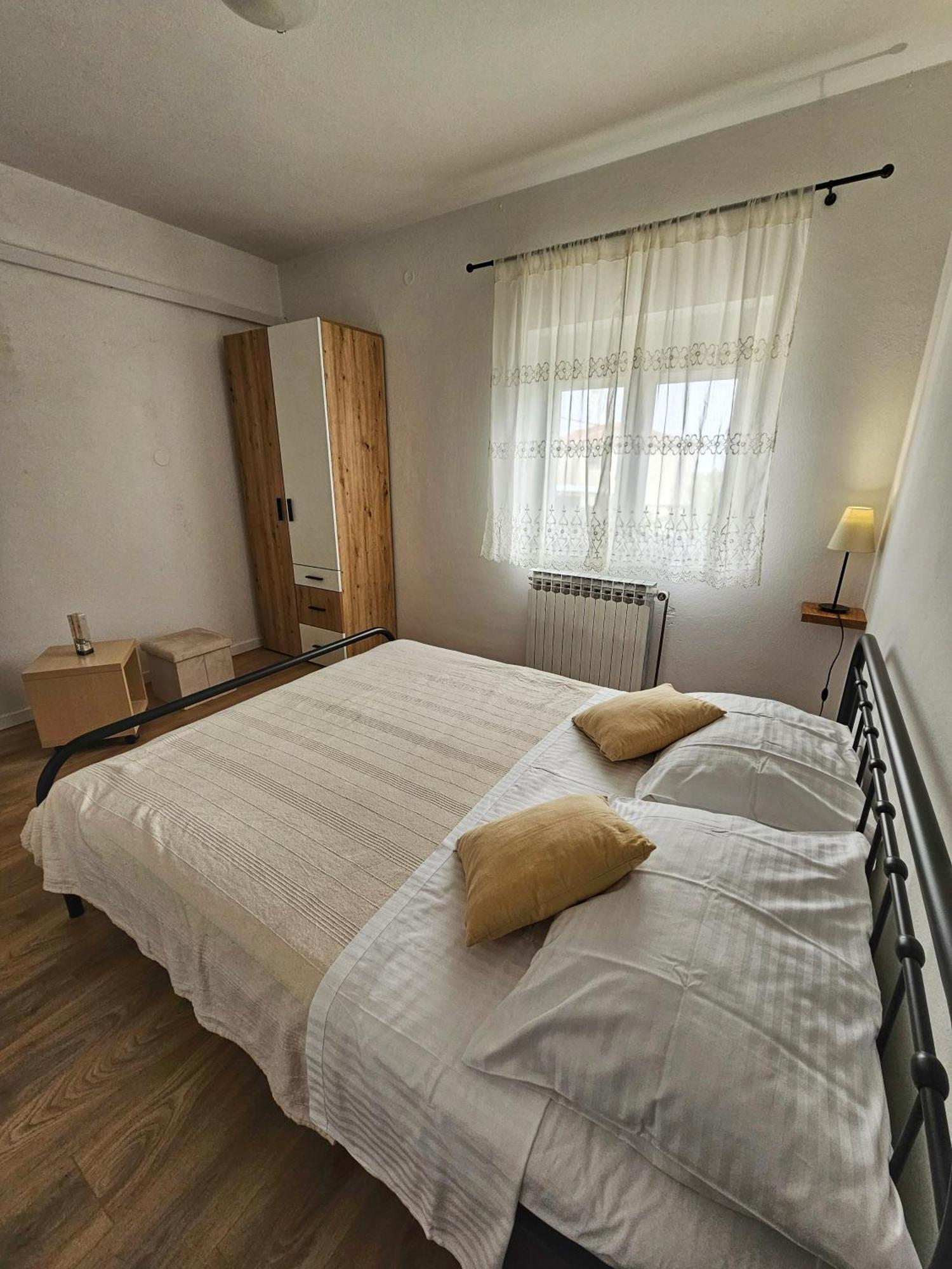 Apartments Plejic Seget Vranjica Exterior foto